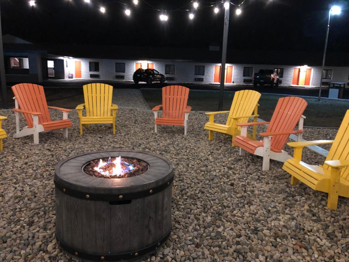 4411 Inn & Suites Michigan City Luaran gambar
